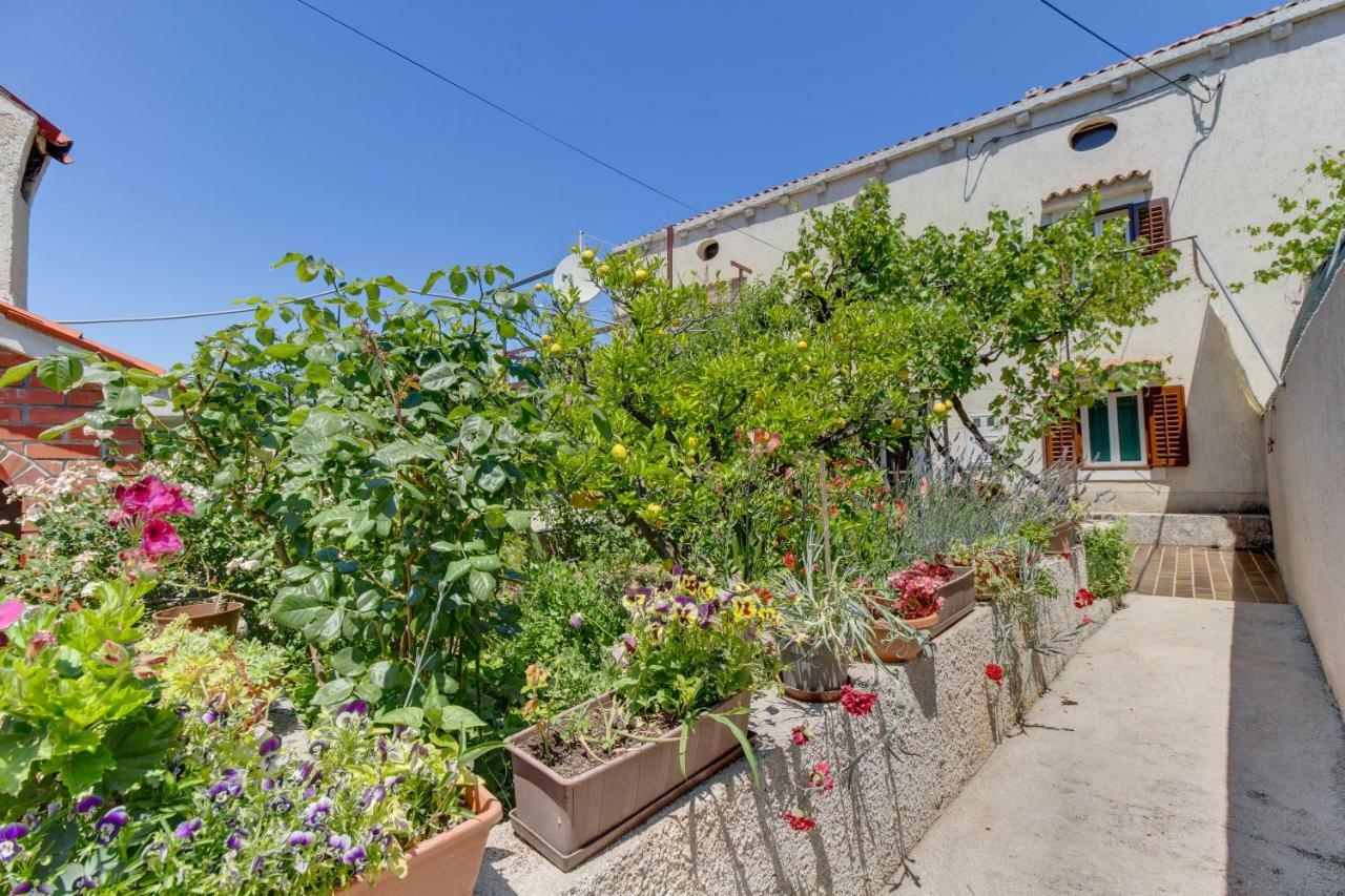 Apartment Carmen Veli Lošinj Exteriér fotografie